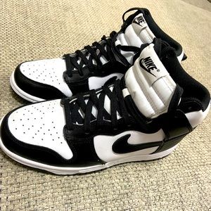 Nike Dunk Hi- Retro ( PANDA) 🐼